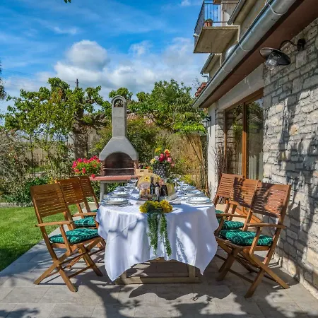 Holiday Marina Casa vacanze Vošteni